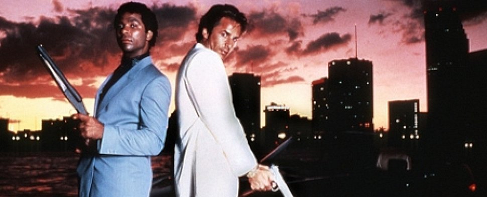 Ricardo Tubbs (Philip Michael Thomas) und Sonny Crockett (Don Johnson) in „Miami Vice“ – Bild: NBC Universal