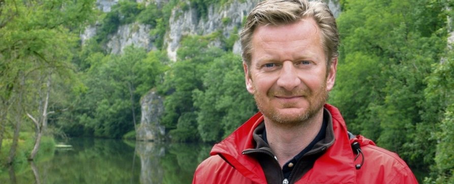 „Kesslers Expedition“: Kessler fährt auf Schwimmkufen rund um Berlin – 15. Expedition im Oktober – Bild: rbb/​Roland Albrecht