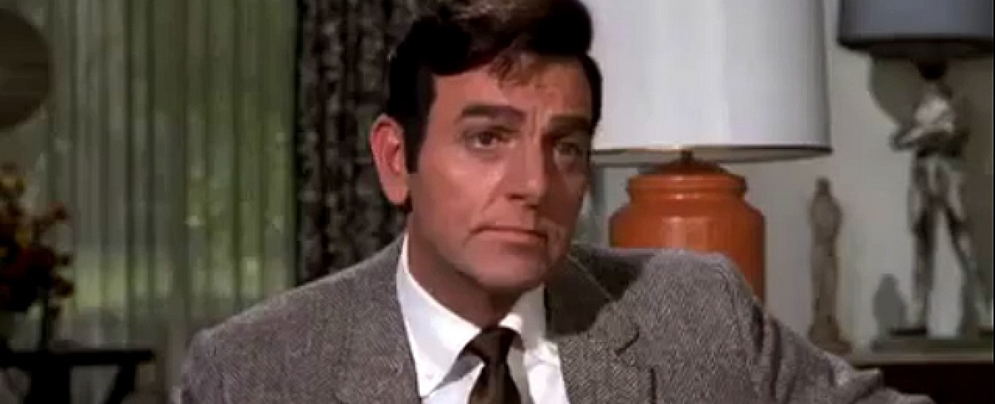 „Mannix“-Star Mike Connors ist tot – Hauptdarsteller des Kultkrimis wurde 91 Jahre alt – Bild: YouTube/​Screenshot