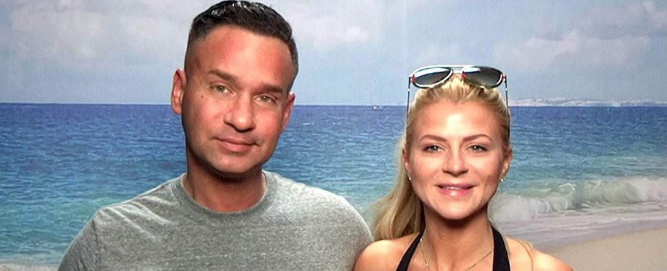 Mike „The Situation“ Sorrentino mit seiner Verlobten in „Jersey Shore: Family Vacation“ – Bild: MTV