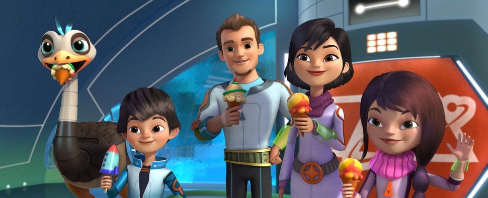 Die Calsito-Familie mit Merc in „Miles von Morgen“ – Bild: Disney Junior