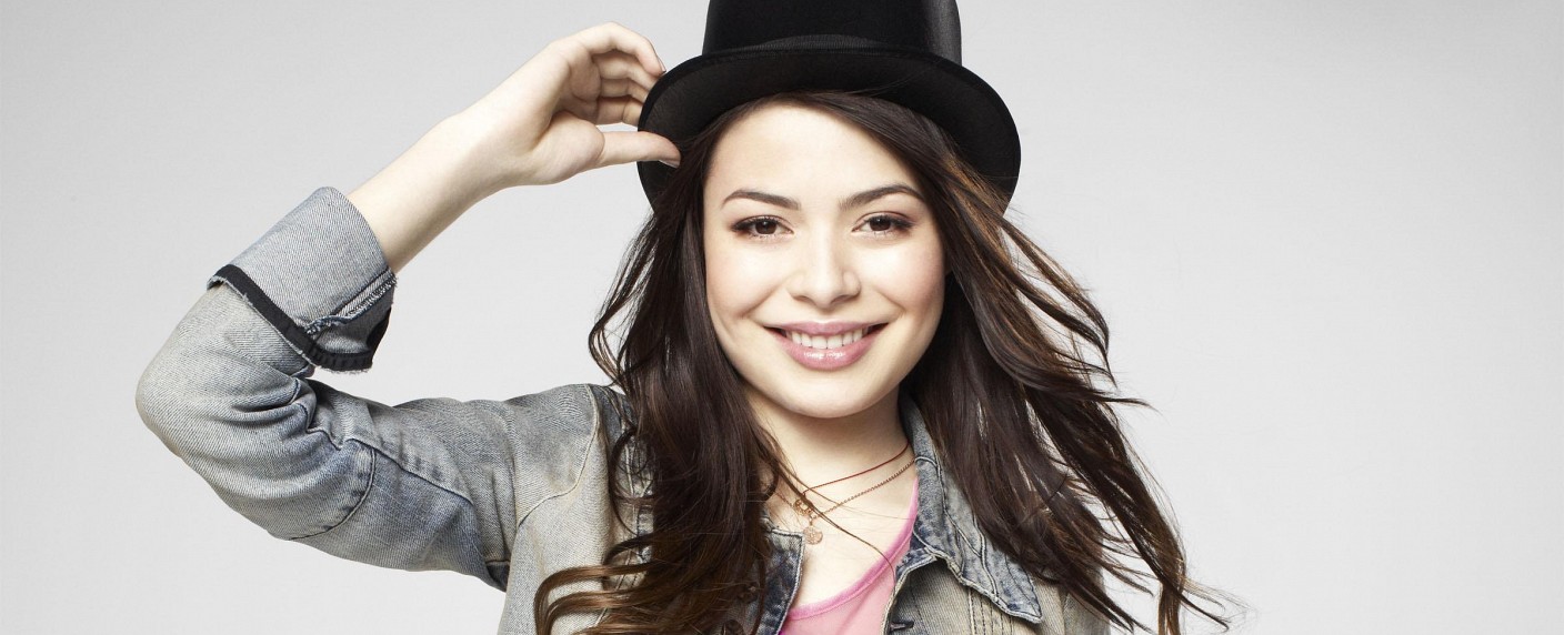Miranda Cosgrove für NBC-Pilot von „Hot in Cleveland“ Machern verpflichtet – Ex-„iCarly“ als Astronauten-Tochter in Großfamilie – Bild: Nickelodeon