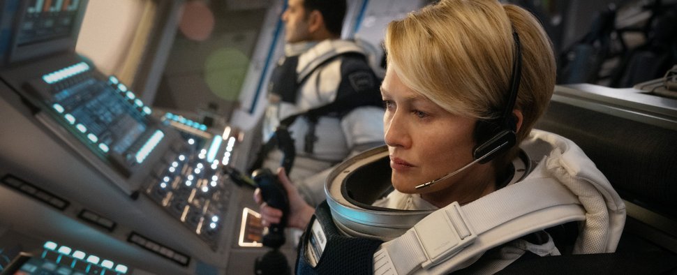 Mireille Enos in der fünften Staffel von „For All Mankind“ – Bild: Apple TV