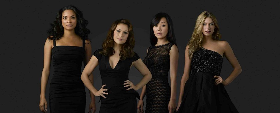 Die „Mistresses“ in den ersten zwei Staffeln (v.l.): Rochelle Aytes, Alyssa Milano, Yunjin Kim und Jes Macallan – Bild: ABC