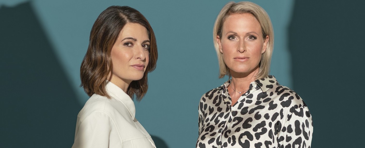 „Corona. Spezial“: Gemeinsame Sondersendung von ProSieben und Sat.1 am Donnerstag – Linda Zervakis und Claudia von Brauchitsch mit Live-Sendung nach MPK – Bild: SAT.1 /​ ProSieben /​ Hahn+Hartung