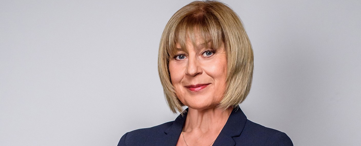 Mona Seefried verlässt „Sturm der Liebe“ – ARD-Telenovela verliert Urgestein der ersten Stunde – Bild: ARD/​Christof Arnold