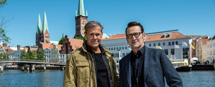„Morden im Norden“: Neues Spielfilm-Special für den ARD-Krimi – Alter Vermisstenfall wird für Sven Martinek und Ingo Naujoks zur Herausforderung – Bild: ARD/​Thorsten Jander