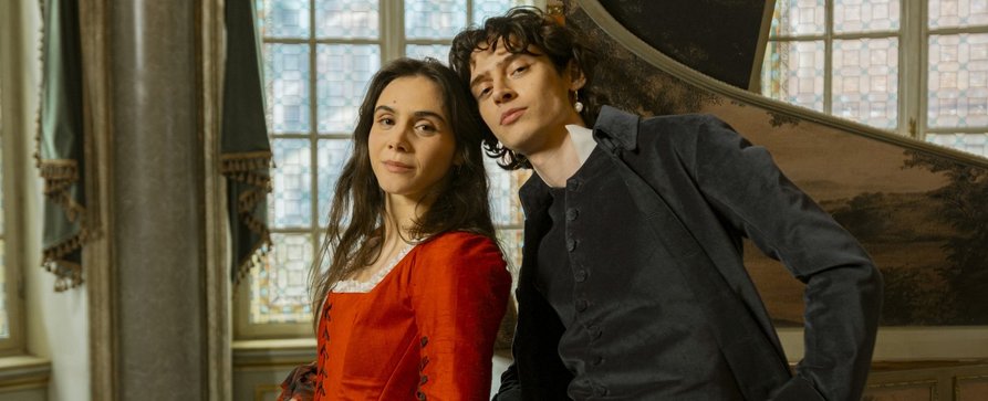 „Mozart/​​Mozart“: Drehstart zum aufwendigen Historiendrama über Mozarts Schwester – „Sisi“-Produzenten entwickeln Miniserie für ARD und ORF – Bild: WDR/​Story House Pictures GmbH/​Armands Virbulis