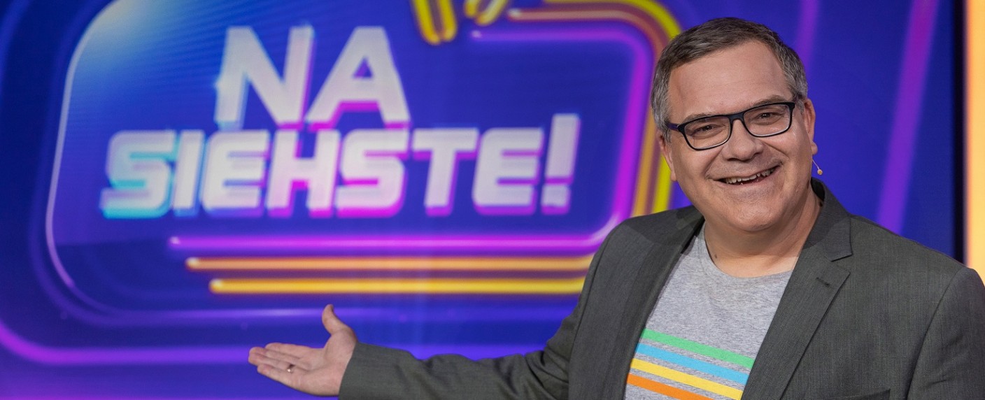 „Na siehste!“: TV-Kult-Quiz „Wer hat’s gesehen?“ wird neu aufgelegt – Mit Elton, Jürgen von der Lippe, Marijke Amado, Kurt Krömer, Wolfgang Lippert und Caroline Peters – Bild: NDR/​Arne Vollstedt