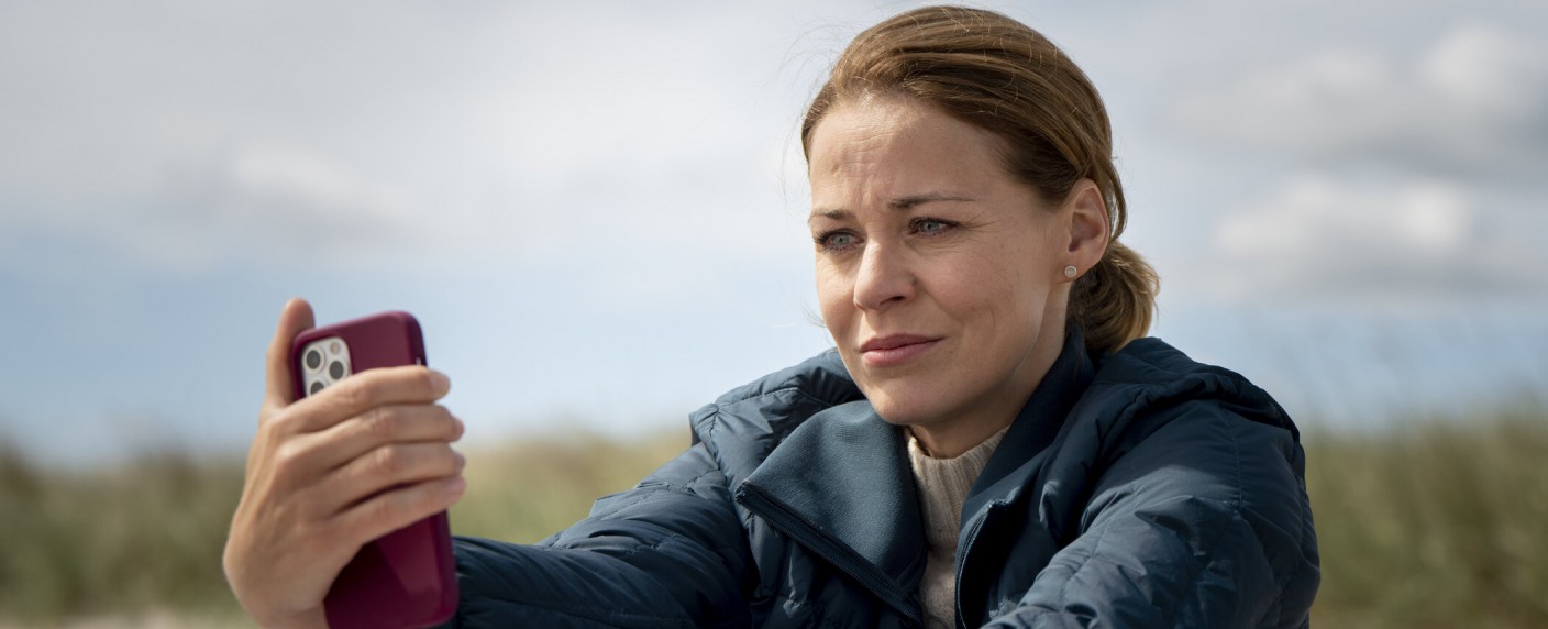 „Nachricht von Mama“: Jessica Ginkels („Der Lehrer“) neue Serie erhält Starttermin – Sat.1-Familiendrama über Leben mit Krebs – Bild: Sat.1/​Georges Pauly