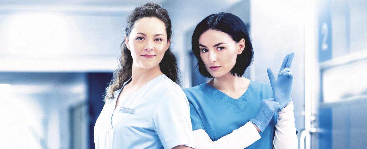 „Nachtschwestern“: Drehstart zur zweiten Staffel der RTL-Krankenhausserie – Sarah Hannemann und Linda Marlen Runge neu im Cast – Bild: TVNOW