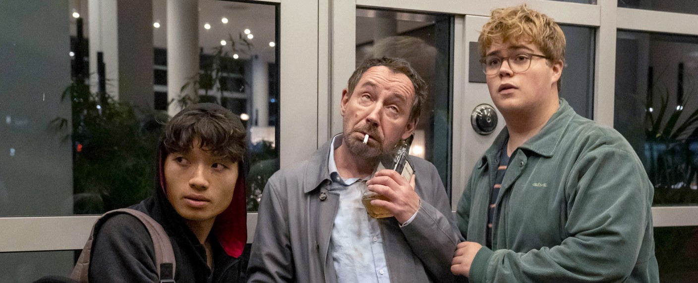 „Nackt über Berlin“: Starttermin für Serienadaption von Axel Ranischs Roman – Neue Serie über Schuldirektor-Entführung im Herbst – Bild: SWR/​Studio.tv.film/​Oliver Feist