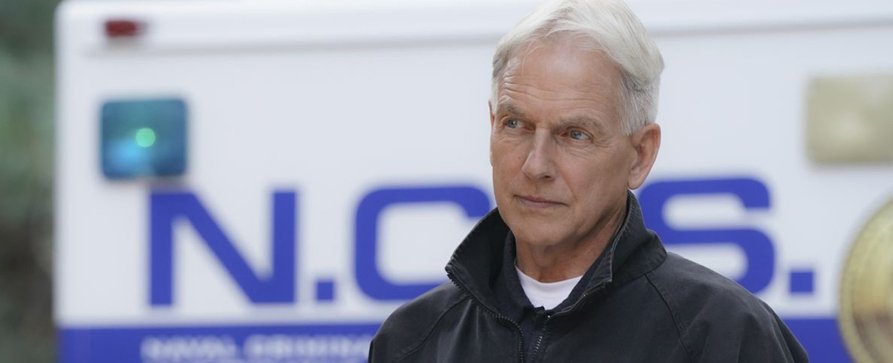 „Navy CIS: Origins“-Hammer: Mark Harmon kehrt als Gibbs zurück – Ausblick und Trailer der dritten Staffel des CBS-Prequels – Bild: CBS