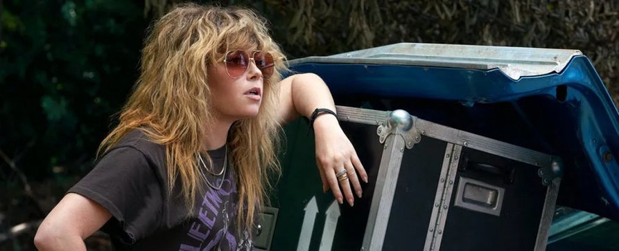 „Poker Face“: Zweite Staffel des Serienhits von „Knives Out“-Macher geht in den Dreh – Natasha Lyonne („Matrjoschka“) kehrt als menschlicher Lügendetektor zurück – Bild: Peacock
