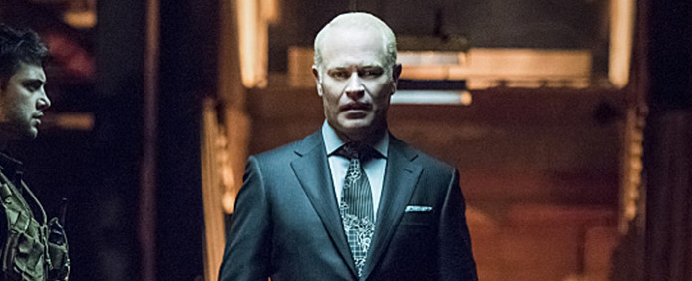 Casting-Ticker: Neal McDonough ist Darhk in „Arrow“, „Flash“ und „Legends“ – Lyndsy Fonseca wird bei „Grandfathered“ zum schlechten Einfluss – Bild: Teh CW/​Dean Buscher