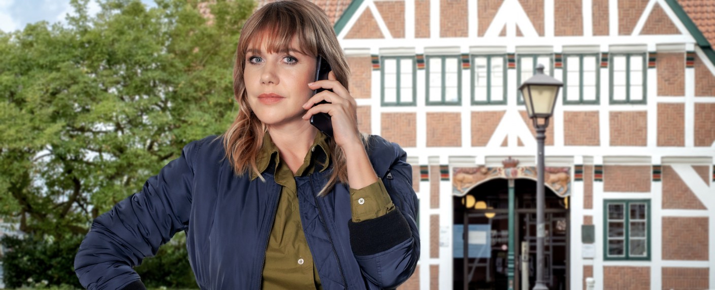 „Neuer Wind im Alten Land“ mit Felicitas Woll stärkt „Herzkino“ – Review – ZDF erfrischt alte Reihe mit modernen Geschichten – Bild: ZDF /​ Conny Klein