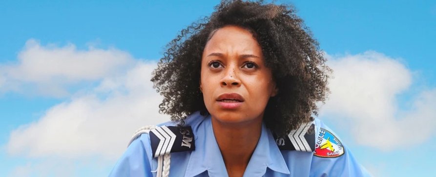 „Death in Paradise“: Neue Hauptdarstellerin stößt zum Team von Mervin Wilson – Staffel 15 startet Ende Januar – Bild: BBC/Red Planet Pictures/Philippe Virapin „Death in Paradise“: Neue Hauptdarstellerin stößt zum Team von Mervin Wilson – Staffel 15 startet Ende Januar – Bild: BBC/Red Planet Pictures/Philippe Virapin