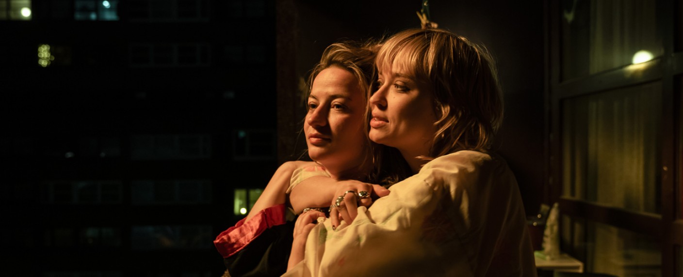 [UPDATE] „Für Jojo“: Netflix-Film mit Nina Gummich („Charité“) und Caro Cult („Biohackers“) – Deutsche Produktion feiert demnächst Premiere – Bild: Netflix