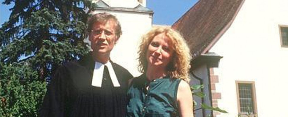 „Oh Gott, Herr Pfarrer“ mit Robert Atzorn und Maren Kroymann – Bild: ARD