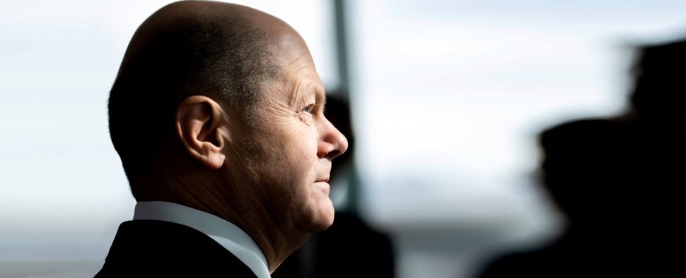 „Olaf Scholz – Schicksalsjahre eines Kanzlers“ – ab 27. Februar in der ARD Mediathek. Bundeskanzler Olaf Scholz bei der 54. Kabinettssitzung im Bundeskanzleramt in Berlin. – Bild: rbb/IMAGO/Political Moment