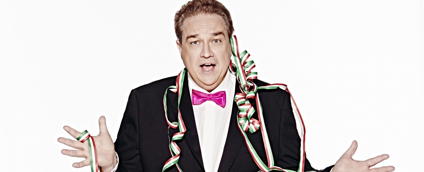 Auf den Spuren von „Genial daneben“: Kalkofe moderiert neue Comedy-Panelshow – Mit Torsten Sträter, Olaf Schubert und Rick Kavanian – Bild: Tele 5/​Gert Krautbauer