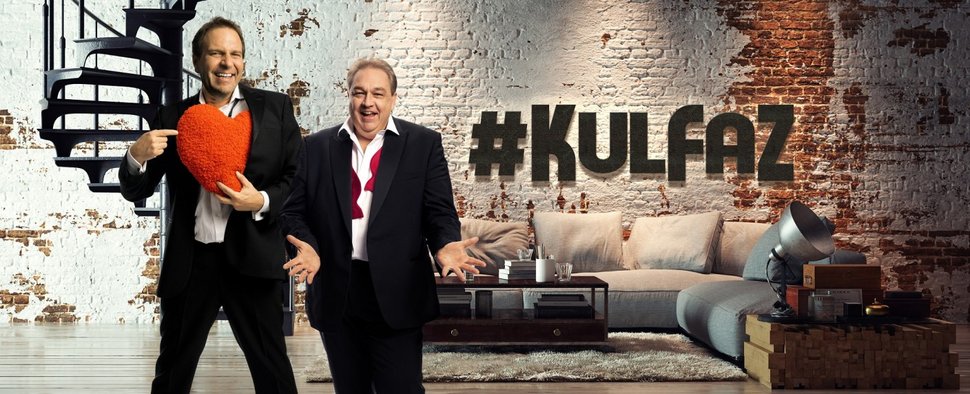 Peter Rütten (l.) und Oliver Kalkofe (r.) präsentieren „KulFaZ“, die „Kultigsten Filme aller Zeiten“ – Bild: Tele 5/Steffen Jänicke & Sven Knoch