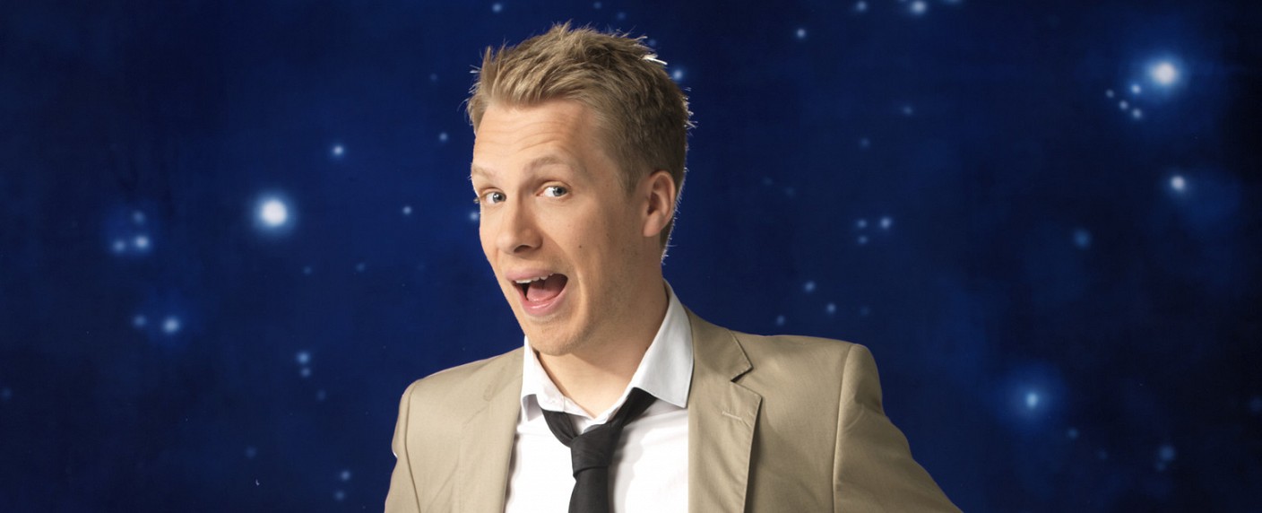 Oliver Pocher wird „ran“-Moderator – Comedian präsentiert Boxen und Europa League – Bild: Sat.1/​Arne Weychardt