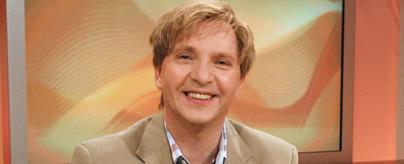 Olli Dittrich schließt Exklusiv-Vertrag mit dem WDR – Weitere Staffeln von „Dittsche“ und neue TV-Persiflagen – Bild: WDR/​Dietmar Seip