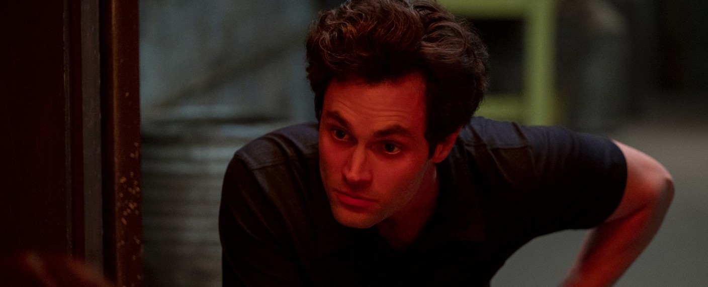 [UPDATE] „You – Du wirst mich lieben“: Netflix passt Termine für zweigeteilte Staffel an – Penn Badgley treibt demnächst in London sein Unwesen – Bild: John P. Fleenor