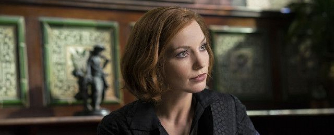 Neuauflage von „Magnum“ findet seine Higgins in Perdita Weeks – Britische Ex-Agentin verwaltet das Anwesen von Robin Masters – Bild: Showtime