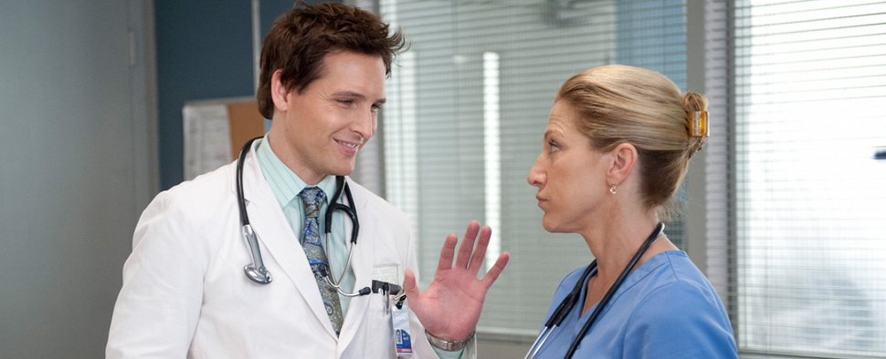 Peter Facinelli (l.) und Edie Falco (r.) in „Nurse Jackie“ – Bild: Showtime