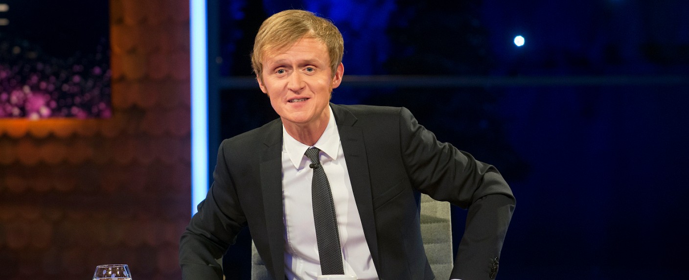 Die Pierre M. Krause Show – Premiere der neuen SWR3-Late-Night – Review – Late-Night mit Lokalkolorit und US-Flair aus dem Schwarzwald – von Glenn Riedmeier – Bild: SWR/​Stephanie Schweiger