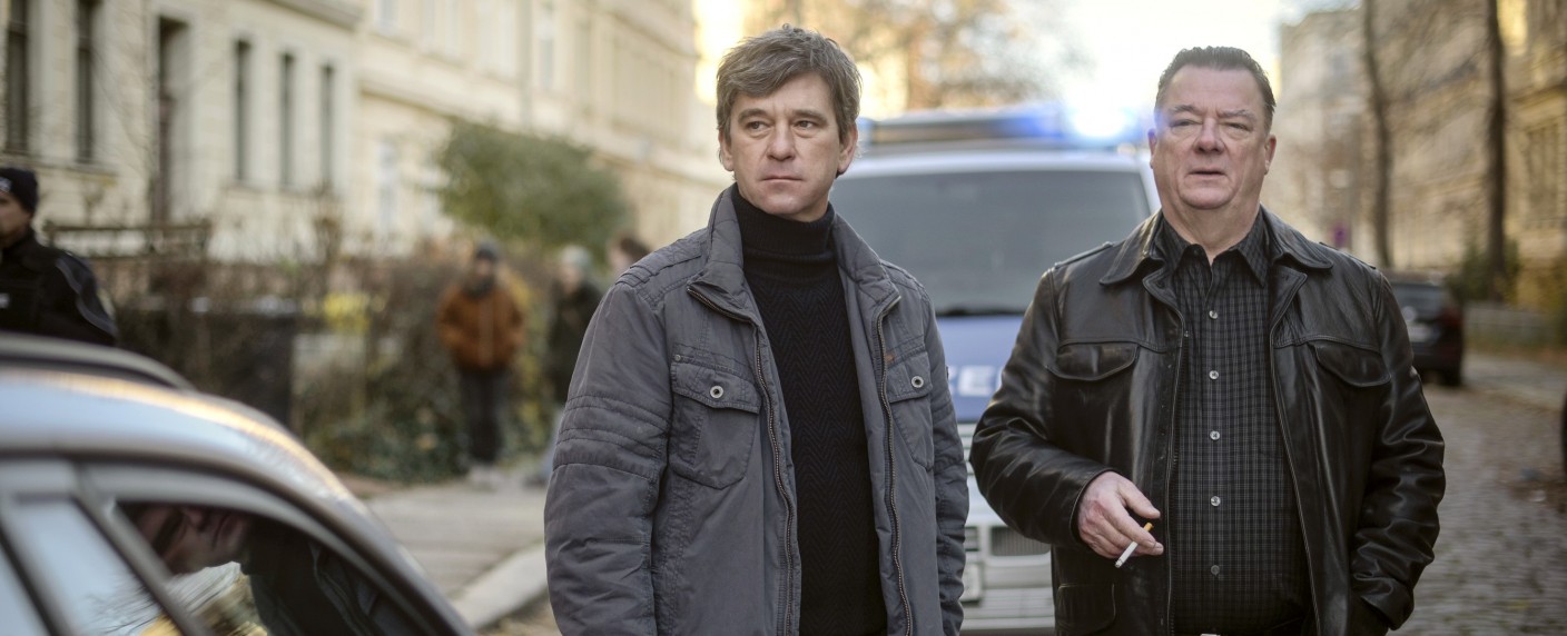 „Hol Dir Deine Show!“, neue Krimis, doch ein „Polizeiruf“ endet: Das plant der MDR für 2025 – Historische Programmschwerpunkte und mehr Dialog mit dem Publikum angekündigt – Bild: MDR/​filmpool fiction/​Felix Abraham