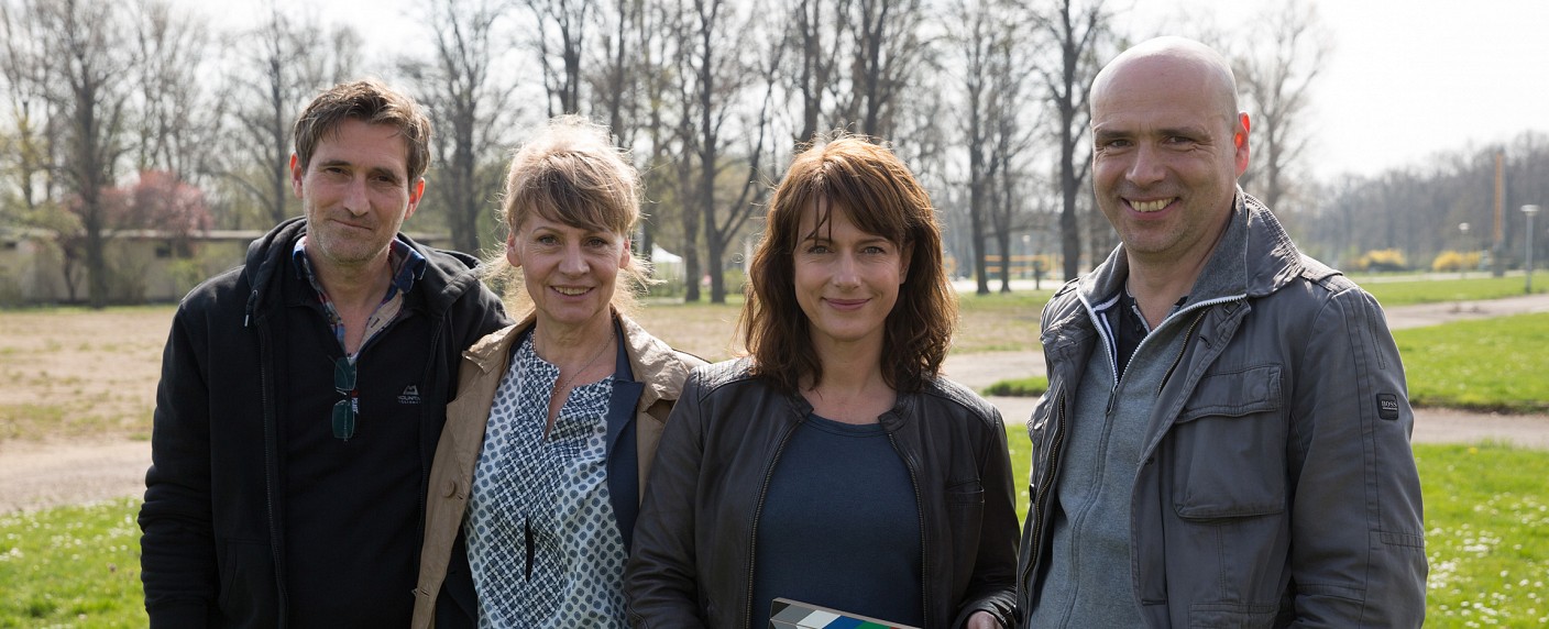 „Polizeiruf 110“: Dreharbeiten zu neuem Fall von Claudia Michelsen und Matthias Matschke gestartet – Magdeburger Ermittler begeben sich auf „Dünnes Eis“ – Bild: obs/​MDR/​Frédéric Batier