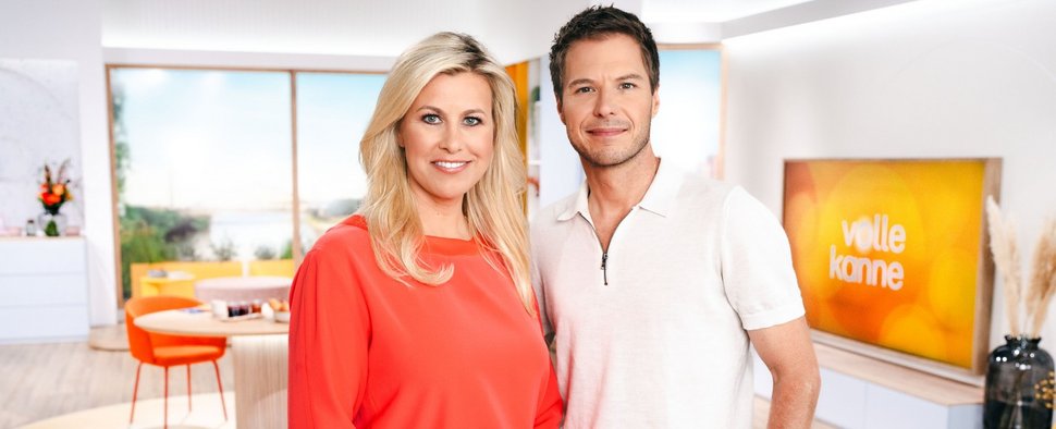 Präsentieren „Volle Kanne“ im Wechsel: Nadine Krüger und Florian Weiss – Bild: ZDF/Ben Knabe