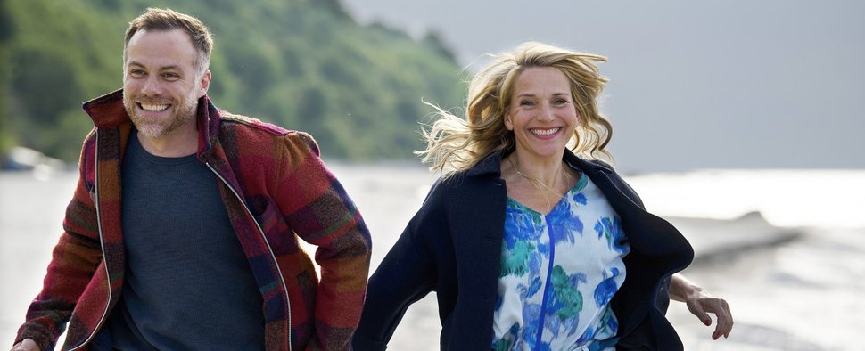 Max (Bernhard Piesk) und Nora (Tanja Wedhorn) – Bild: ARD Degeto Film/Arnim Thomaß