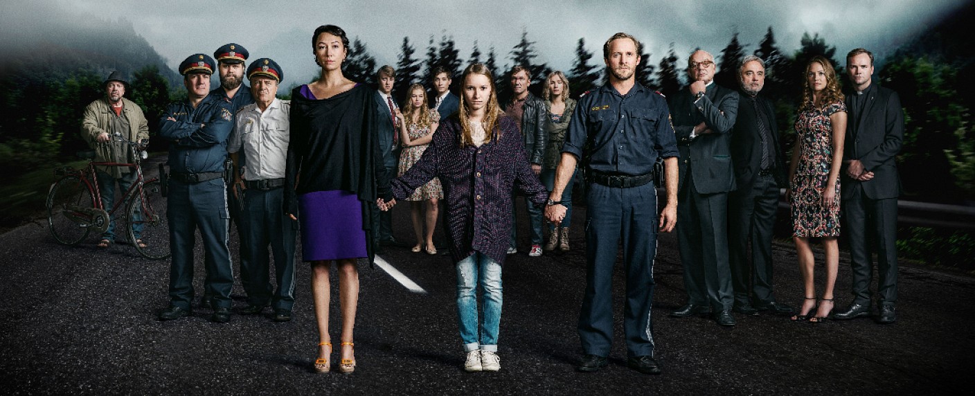 „Pregau“: ARD zeigt österreichischen Event-Vierteiler an Weihnachten – Maximilian Brückner, Ursula Strauss, Armin Rohde und Robert Palfrader im Cast – Bild: ORF/​Petro Domenigg