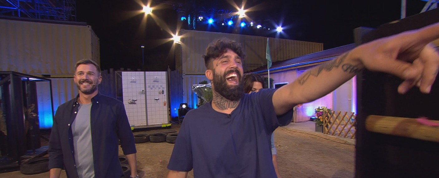 Quoten: „Promi Big Brother“ verliert mit XXL-Show nur wenige Zuschauer – „Sauerkrautkoma“ sichert sich Tagessieg, neuer Tiefstwert für „Endlich kapiert?!“ – Bild: Sat.1