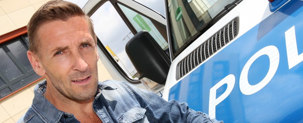 „PS-Spezial – Tatort Autobahn“ mit Mark Keller – Bild: n-tv „PS-Spezial – Tatort Autobahn“ mit Mark Keller – Bild: n-tv
