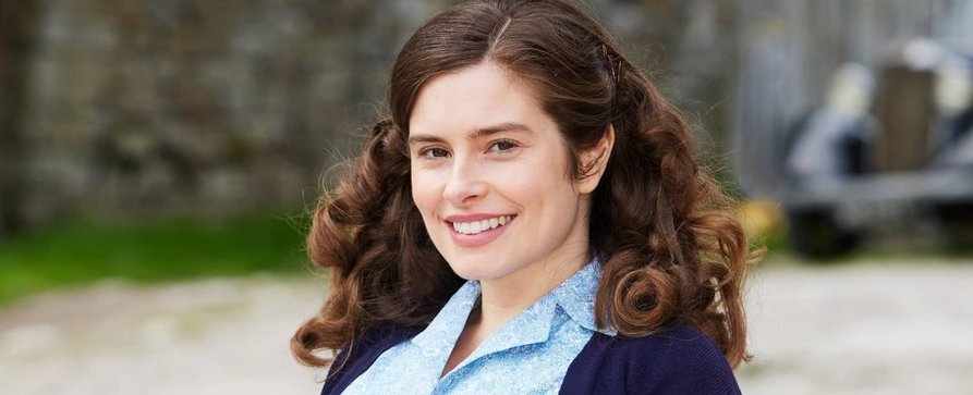 „Der Doktor und das liebe Vieh“-Star in neuer britischer Serie – Trailer zu „The Rumour“ veröffentlicht – Bild: Channel 5