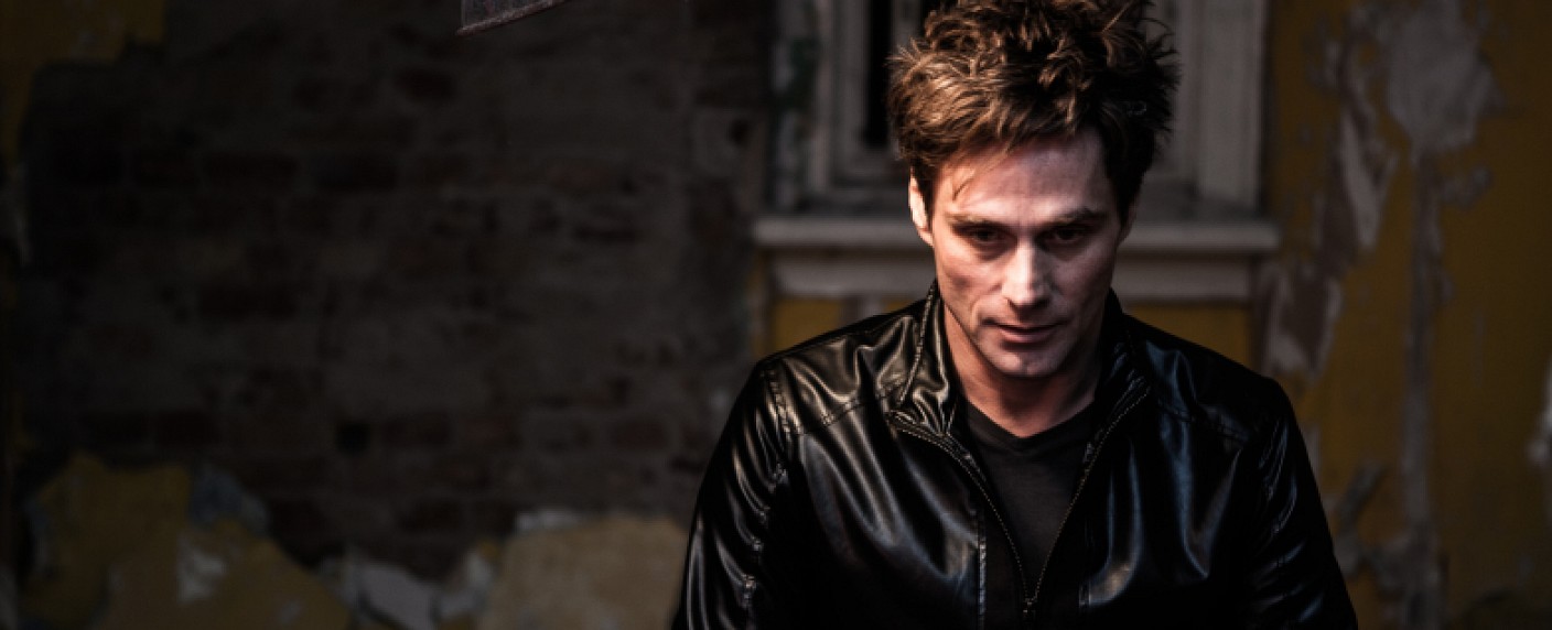 „Süchtig“-Themenabend bei ZDFneo mit „Ausgekokst“-Premiere – Thorsten Eppert und Jan Böhmermann befassen sich mit Süchten – Bild: ZDF/​Daniel van Moll