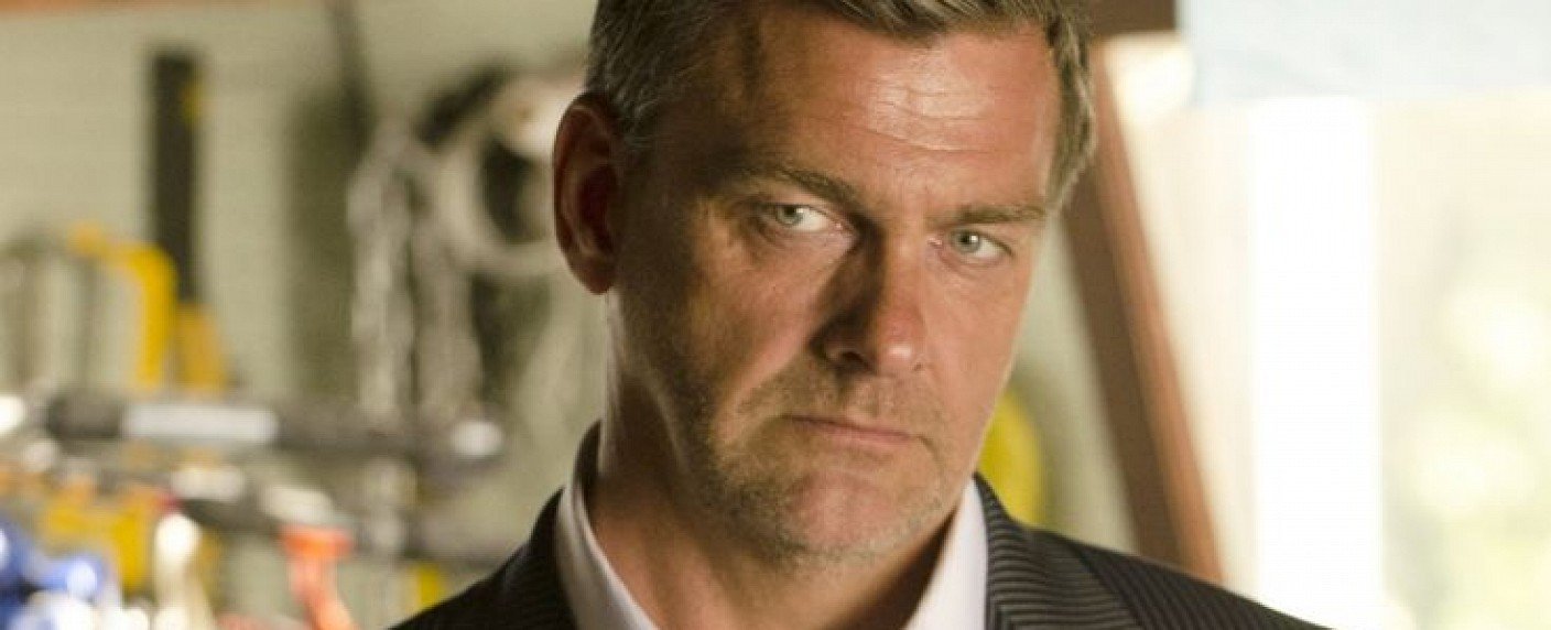 Ray Stevenson kommt als Blackbeard an Bord von Black Sails