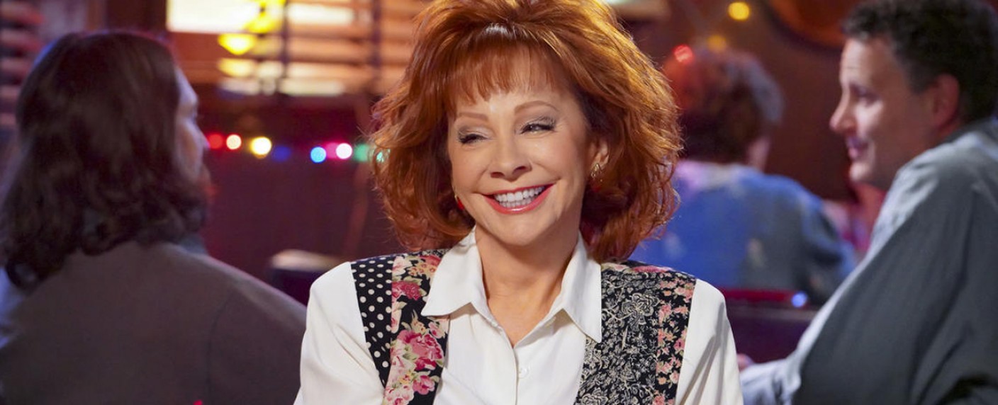 Countrystar Reba McEntire („Young Sheldon“) mit neuer Comedy bei NBC – Noch namenlose Sitcom von den „Reba“-Machern in Arbeit – Bild: CBS