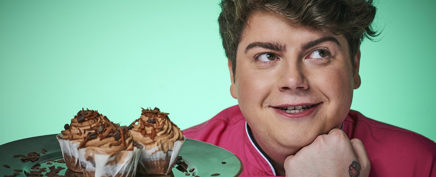 Auch bei RTL wird demnächst gebacken – Neuer Hobbybackwettbwerb „Hauptsache süß“ – Bild: MG RTL D /​ Nikolaj Georgiew