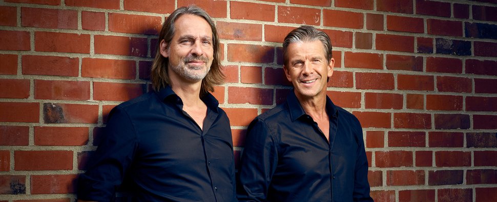 Richard David Precht (l.) und Markus Lanz – Bild: ZDF/Christian Bruch