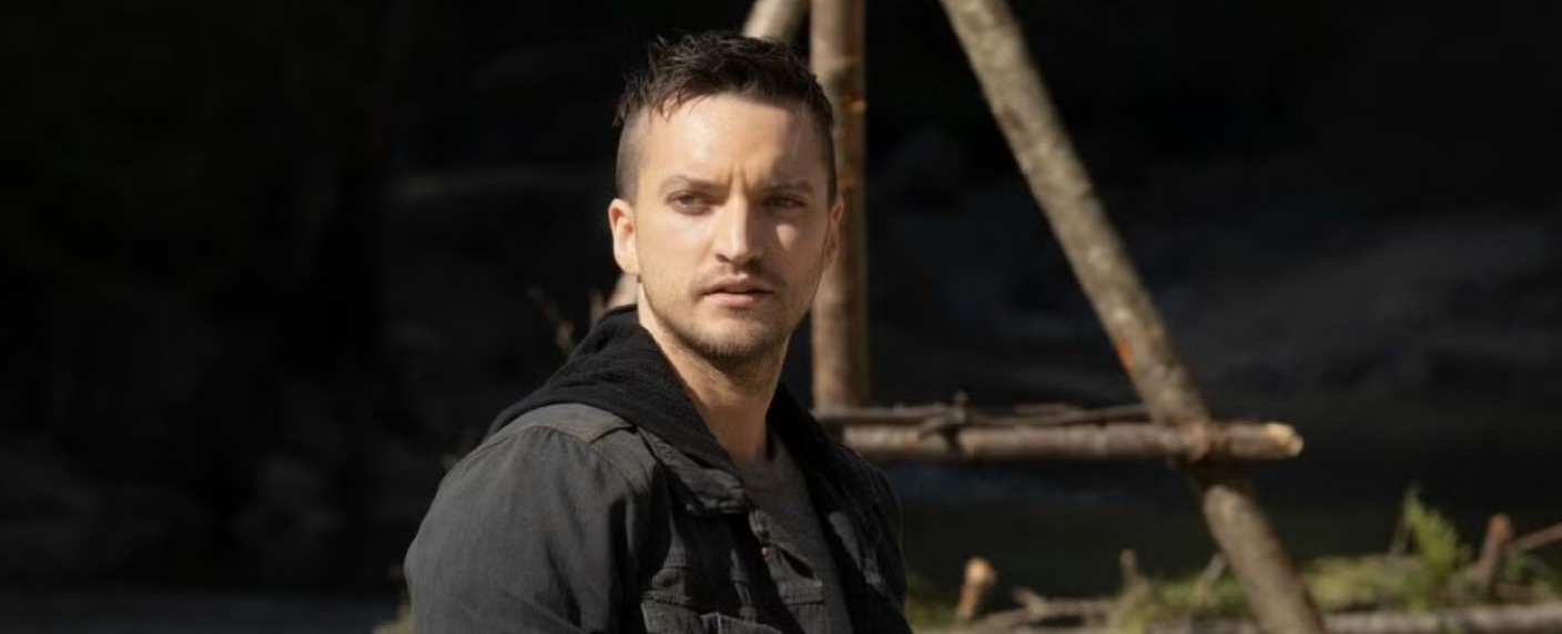 „The 100“-Star wird für „Memory of a Killer“ zum angehenden Auftragskiller – Richard Harmon neben Patrick Dempsey („Grey’s Anatomy“) – Bild: The CW