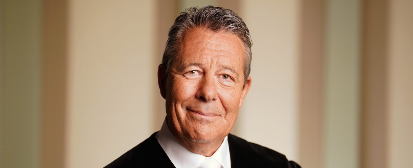 Noch mehr Ulrich Wetzel bei RTL: Neues Format außerhalb des Gerichtssaals – „Der Ermittlungsrichter“ startet im September – Bild: RTL/​Stefan Gregorowius