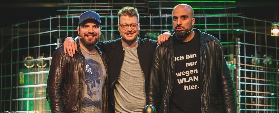 „Roast Battle“ mit Ingmar Stadelmann, Maxi Gstettenbauer und Abdelkarim (v.l.n.r.) – Bild: Comedy Central/Jakob Hoff