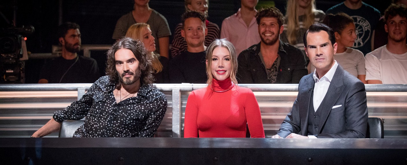 Comedy Central zeigt „Roast Battle UK“ – Verbale Duelle mit Jimmy Carr, Russell Brand und Katherine Ryan – Bild: Comedy Central/​Guy Levy