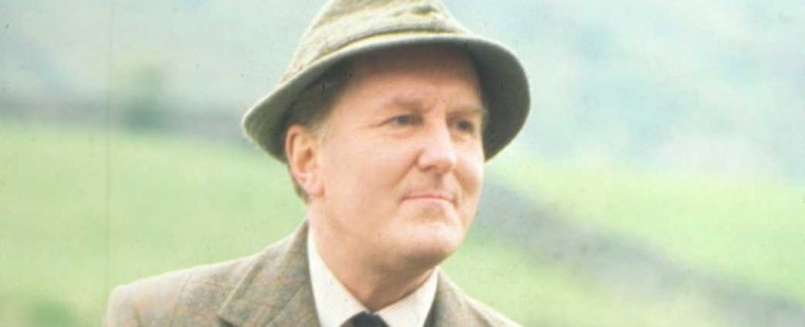 Britischer Schauspieler Robert Hardy verstorben – „Der Doktor und das liebe Vieh“-Darsteller wurde 91 Jahre – Bild: BBC